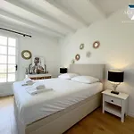 Willa La Romarine Grimaud